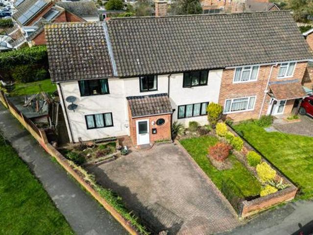 House for sale in Chipping Hill, Essex