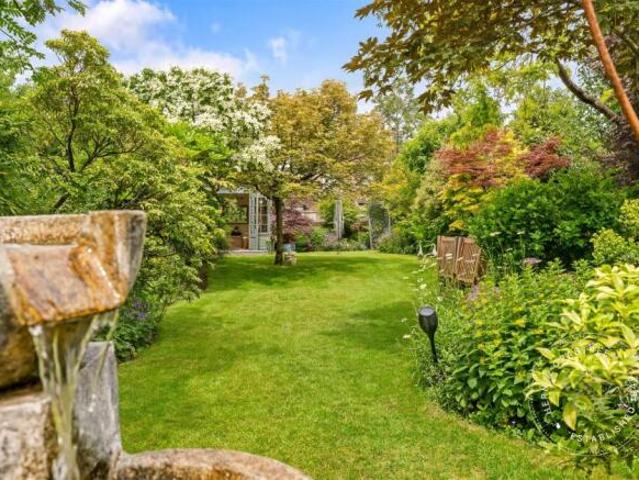 Farm for sale in Falcon Lodge, Wales