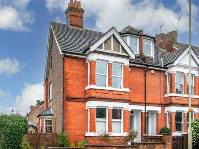 House for sale in Pouchen End, Hertfordshire