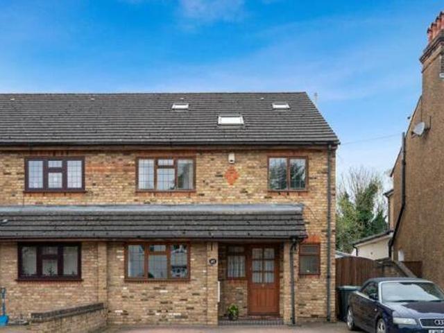 House for sale in Watford, Hertfordshire