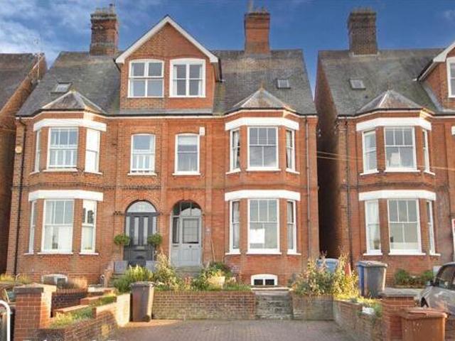 House for sale in Maidenhall, Key Street