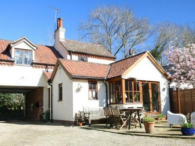 House for sale in Key Street, Suffolk