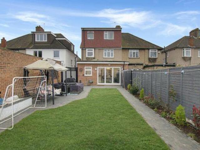 House for sale in Isleworth, Greater London