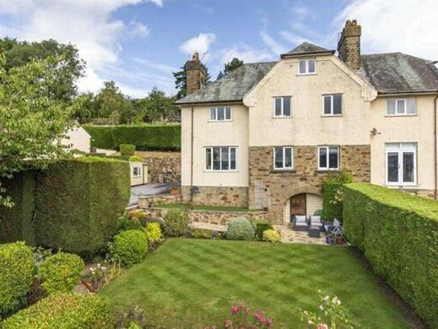 House for sale in Riddlesden, West Yorkshire