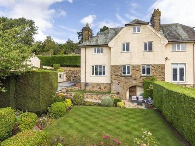 House for sale in Riddlesden, West Yorkshire