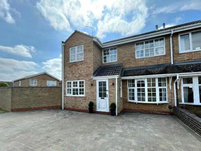 House for sale in Northampton, Northamptonshire