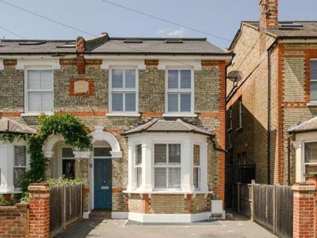 House for sale in Kingston Upon Thames, Greater London