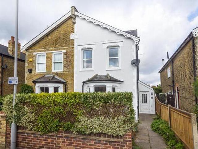 House for sale in Kingston upon Thames, Greater London