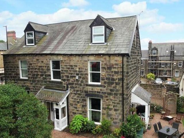 House for sale in Farsley, Leeds
