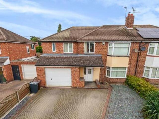 House for sale in Boultham Moor, Brayford