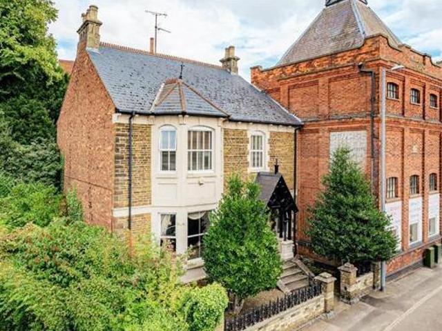 House for sale in Kettering, North Northamptonshire