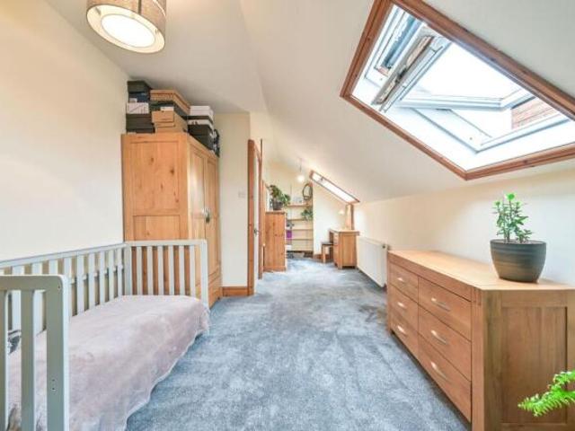 Farm for sale in New Southgate, Greater London