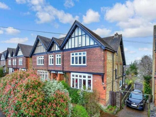 House for sale in Allington, Midway