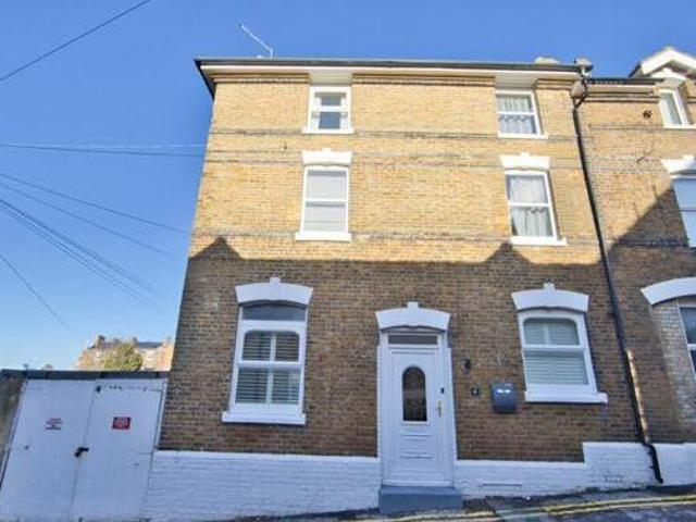 House for sale in Westbrook, Acol