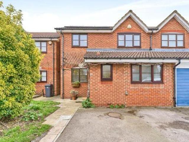 House for sale in Royal Borough of Kingston upon Thames, Greater London