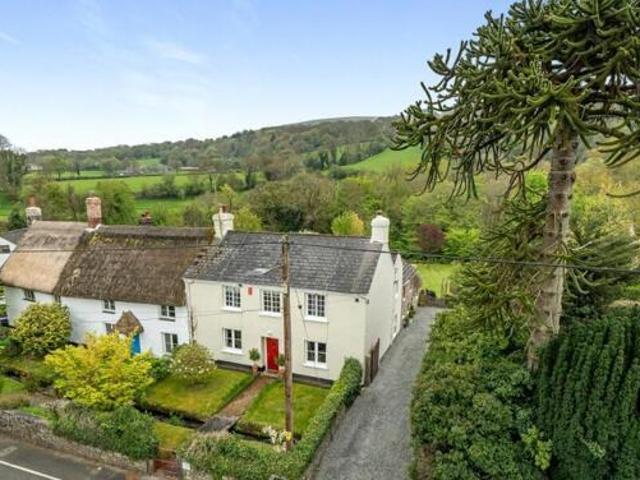 House for sale in Weir Quay, Devon