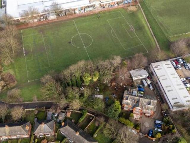 Farm for sale in Drighlington