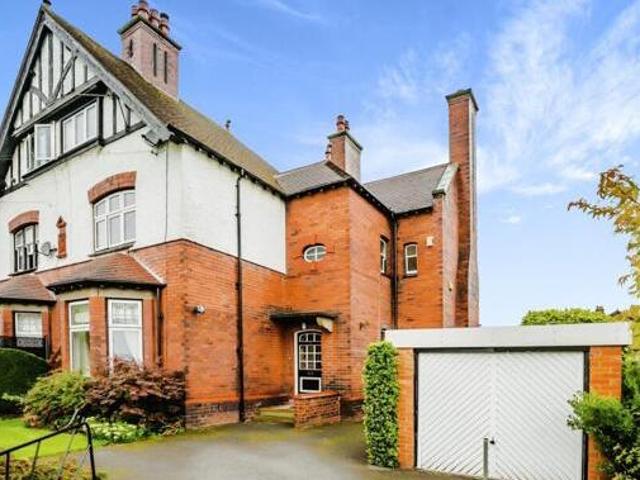 House for sale in Ossett, West Yorkshire