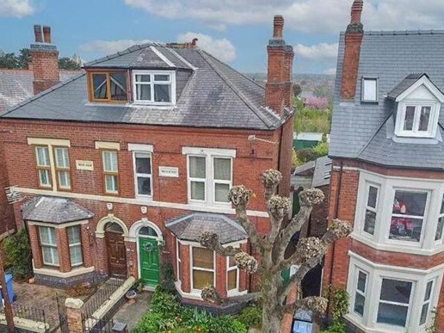 House for sale in East Midlands