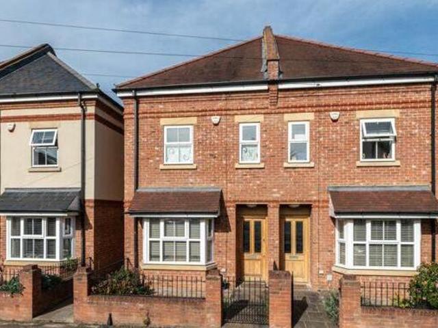 House for sale in Batchworth