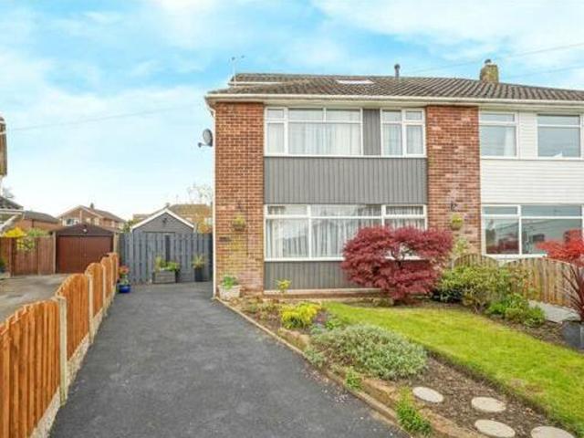 House for sale in Wickersley, South Yorkshire