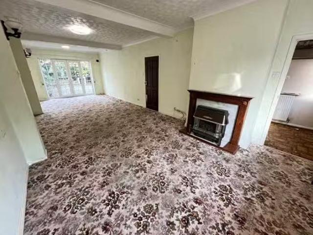 House for sale in Shirley