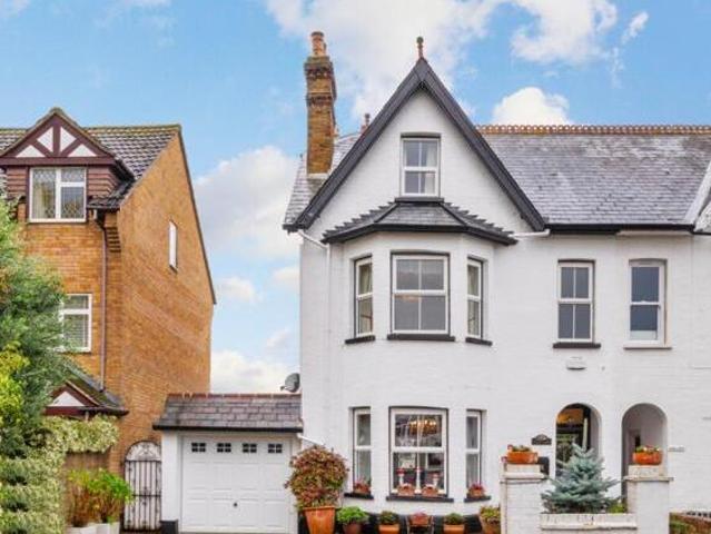 House for sale in Lower Halliford, Surrey