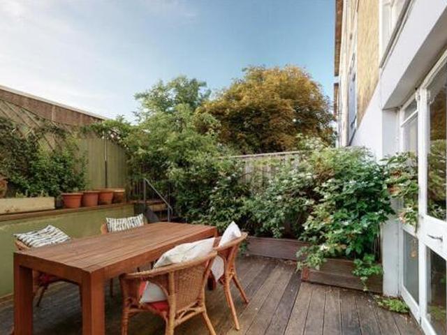 House for sale in Lyons, Greater London