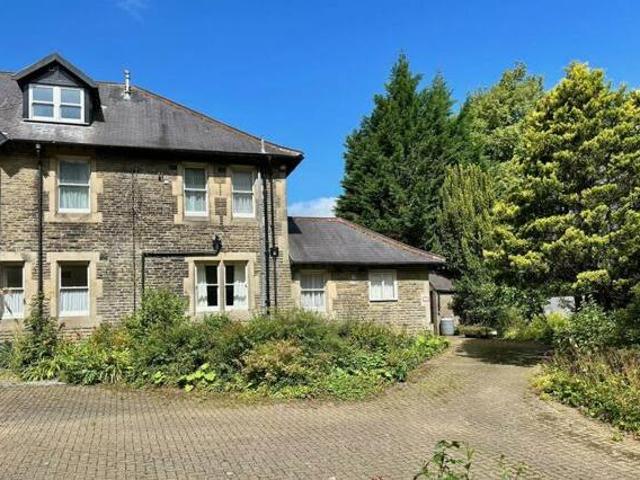 House for sale in Charlesworth, East Midlands