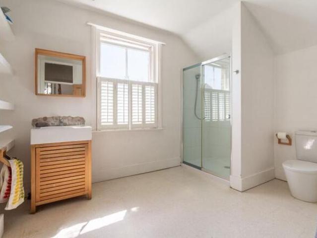 Farm for sale in Round Hill, Brighton & Hove