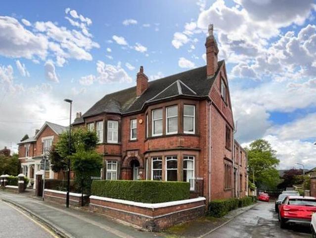 House for sale in Stone, Baswich