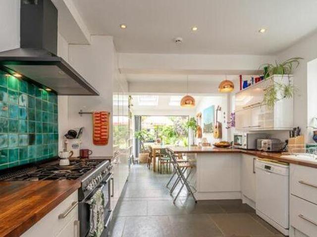 House for sale in Chichester, Littlecote