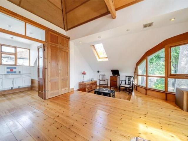 Farm for sale in Beckenham, Greater London