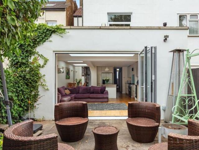 Farm for sale in Cat Hill