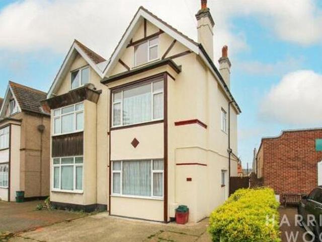 House for sale in Frinton and Walton, Dale Hill