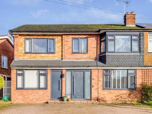 House for sale in Kings Hill, East Hertfordshire