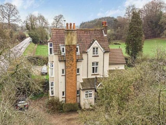 House for sale in The Butts, Kent
