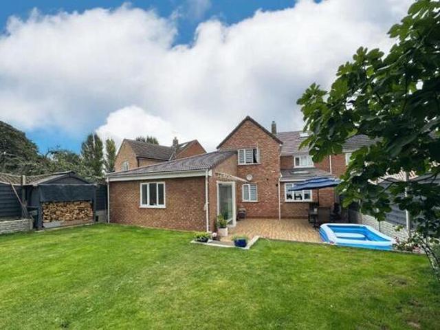 House for sale in Northampton, Northamptonshire