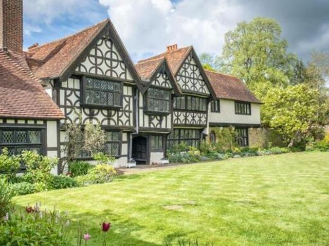House for sale in Surrey