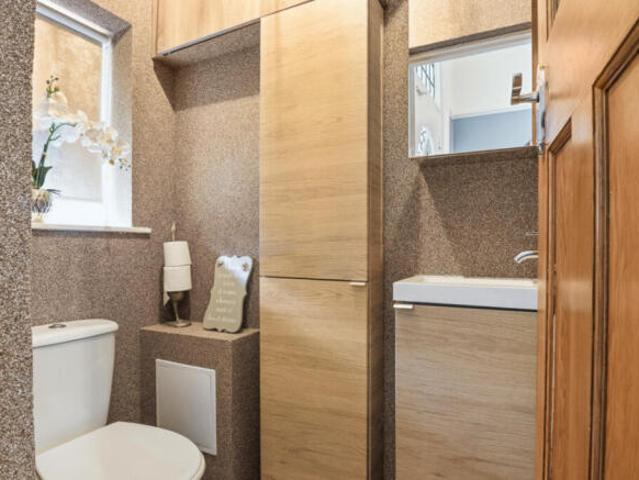 Farm for sale in Woolton, Calderstones