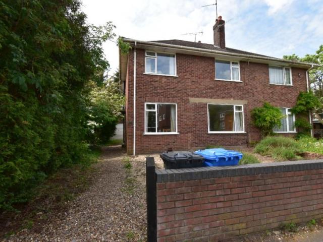 House for rent in Heigham Grove, East Bank