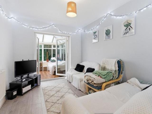 House for rent in Dines Green, Worcester