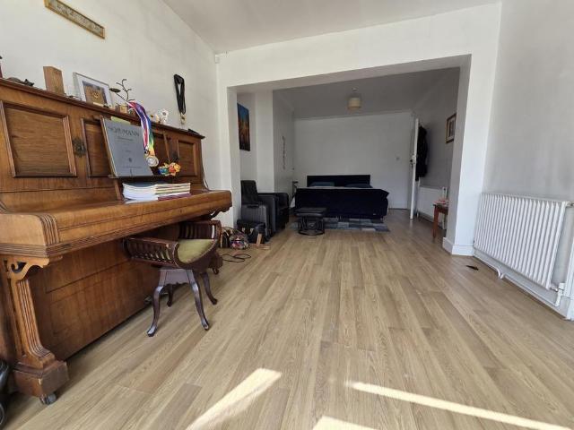 House for rent in Preston, Greater London