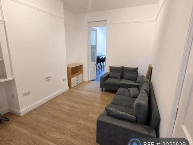 Room for rent in East Twerton, Dulcote