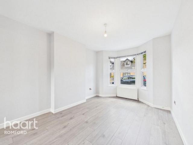 House for rent in Gidea Park, Greater London