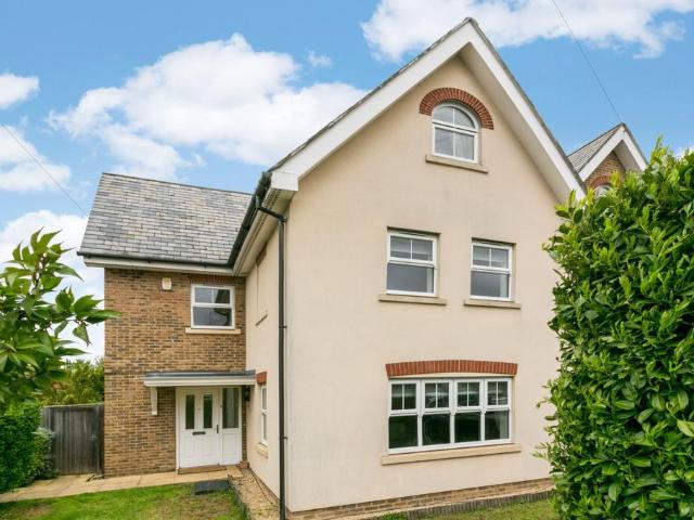 House for rent in Clewer Village, Windsor