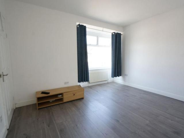 House for rent in South Hornchurch, Greater London