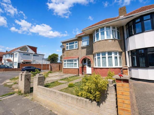 House for rent in Harlington, Bedfordshire