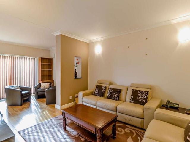 House for rent in Lane, Greater London