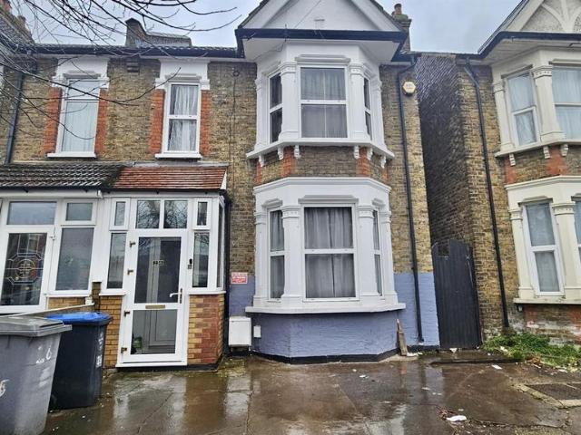 House for rent in Alperton, Greater London